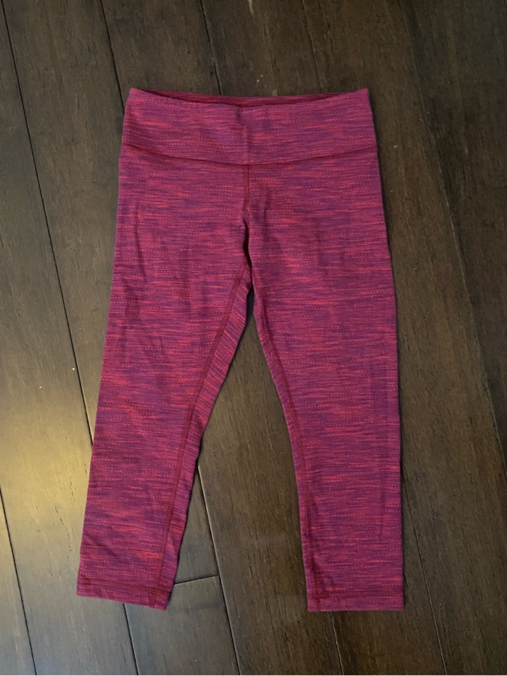 lululemon athletica Capri thick Leggings in Heathered Magenta and Purple